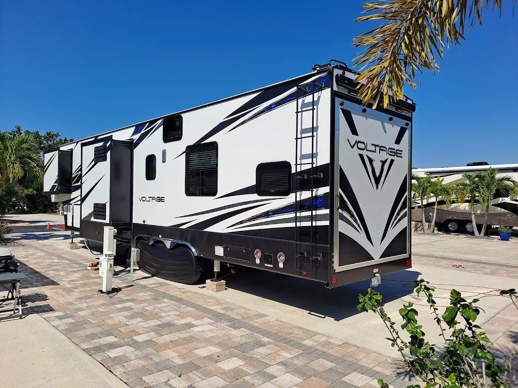 Gulf Waters Rv Resort — 4 pickleball courts in Fort Myers Beach, FL, lighted