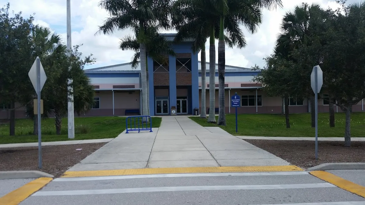 Wa-ke-hatchee Recreation Center — 10 pickleball courts in Fort Myers, FL with indoor play, lighted