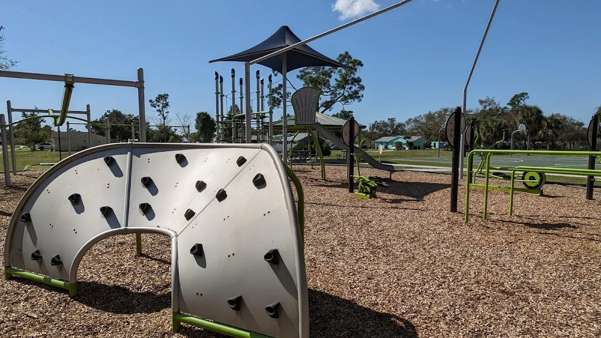 Highland Ridge Park — 6 pickleball courts in North Port, FL, lighted