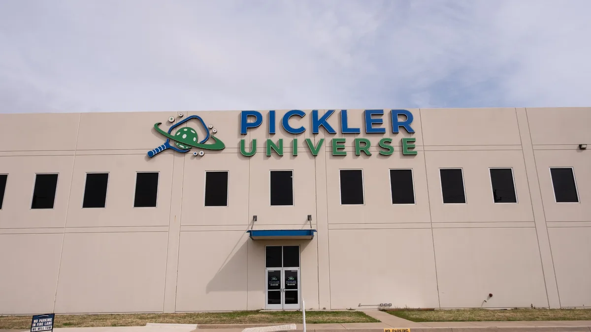 Pickler Universe — pickleball venue in Carrollton, TX