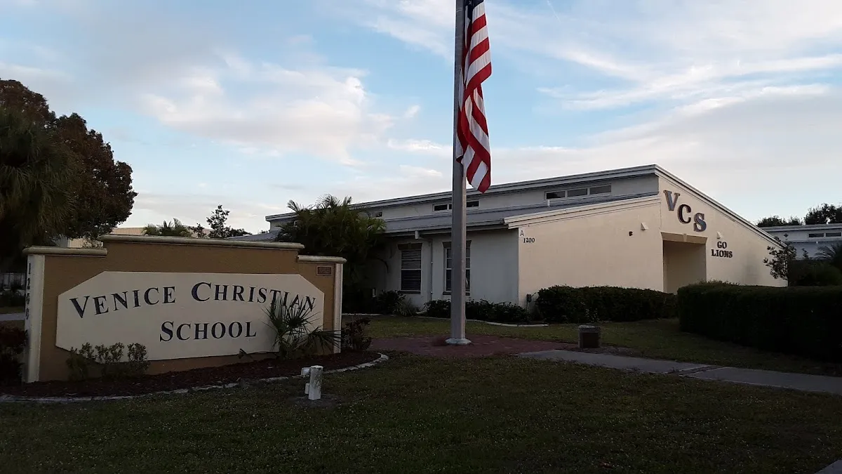 Venice Christian School — 2 pickleball courts in Venice, FL with indoor play