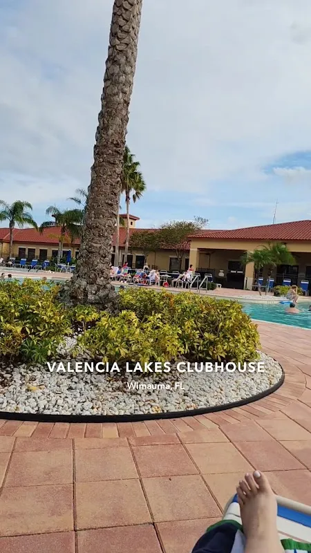 Valencia Lakes