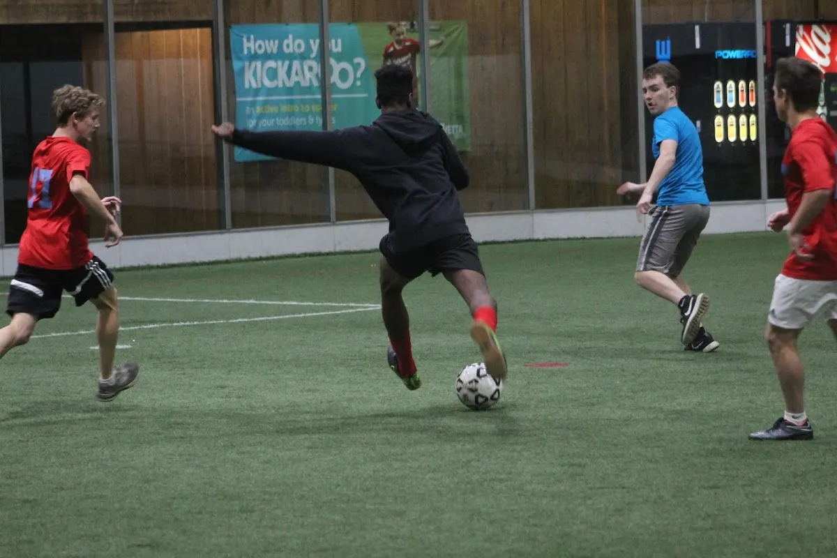 Vetta Sports Concord โ 12 pickleball courts in St. Louis, MO with indoor play, lighted