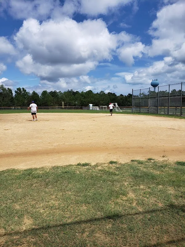 Surf City Parks And Rec Community Center — 3 pickleball courts in Surf City, NC with indoor play, lighted