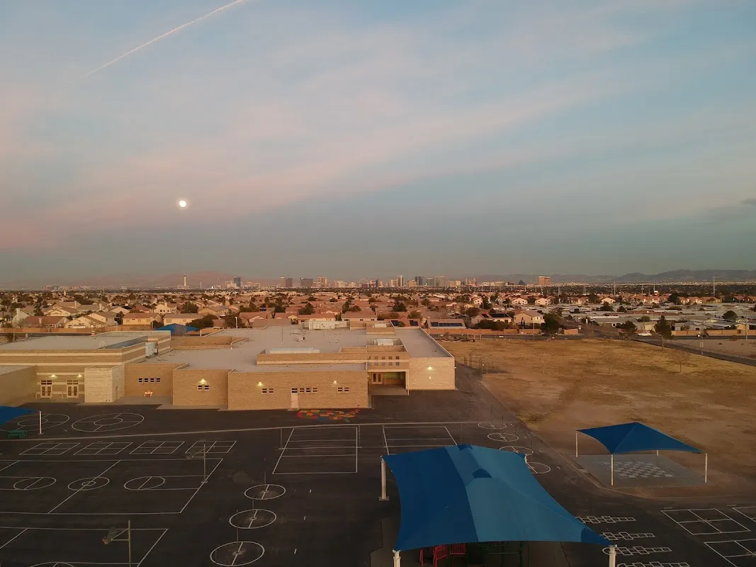 Roger Bryan ES — pickleball courts in Las Vegas, NV