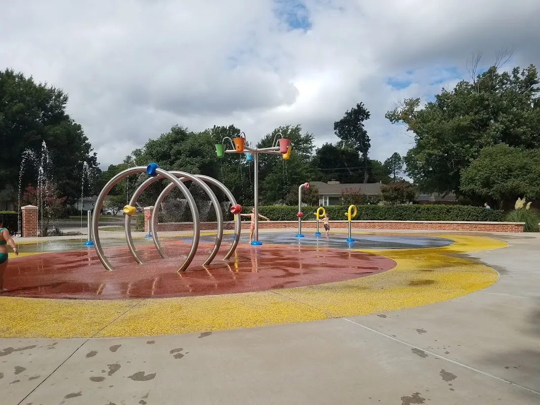 WHITESIDE PARK — 2 pickleball courts in Tulsa, OK with indoor play, lighted