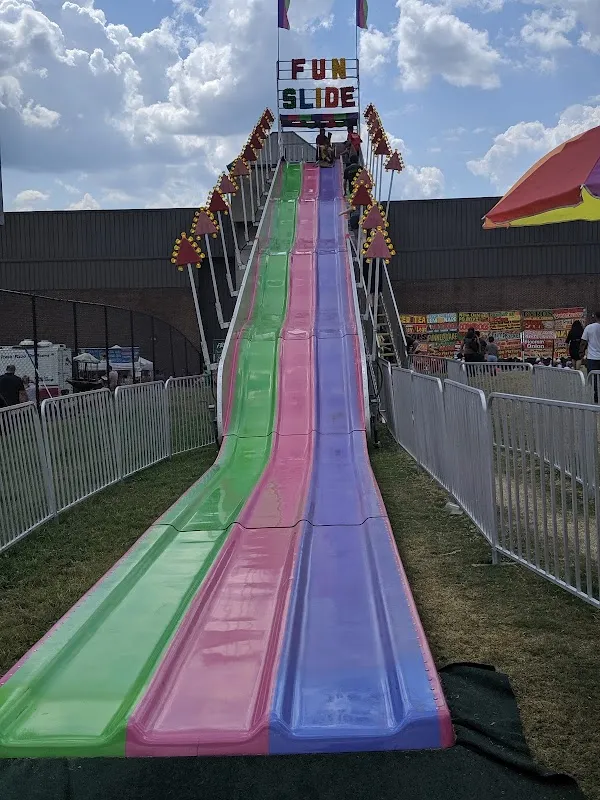 Thomas Jefferson Middle School — 6 pickleball courts in Arlington, VA with indoor play