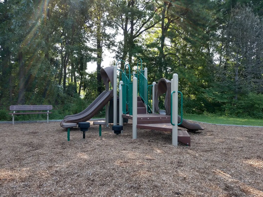Levelle Dupell Park — 1 pickleball courts in Lorton, VA, lighted