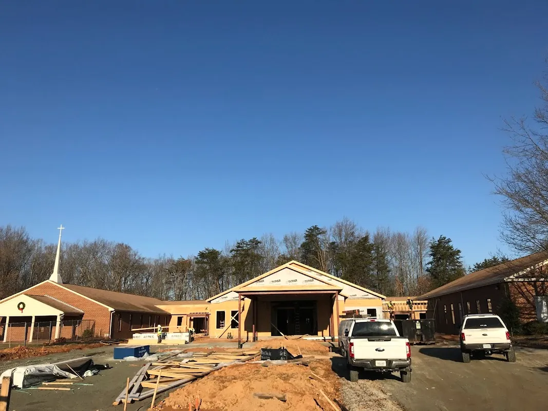 Powhatan United Methodist Church — 3 pickleball courts in Powhatan, VA with indoor play, lighted