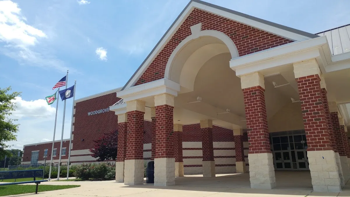 Woodgrove High School — 4 pickleball courts in Purcellville, VA