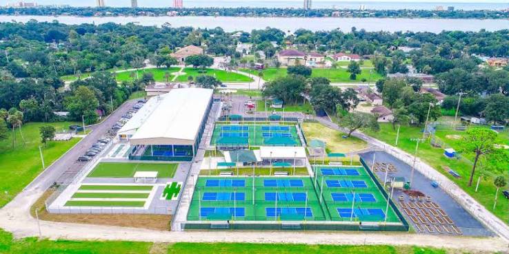 Pickleball courts at Pictona at Holly Hill in Holly Hill, FL