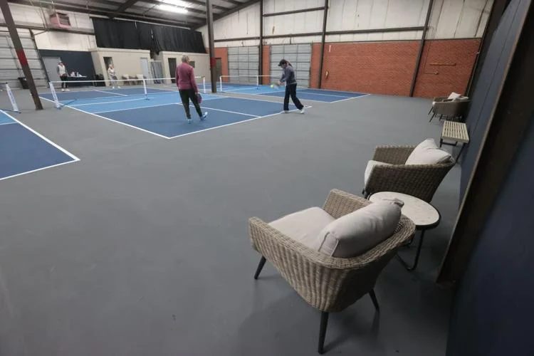 Member lounge at Cotton Mill Pickleball